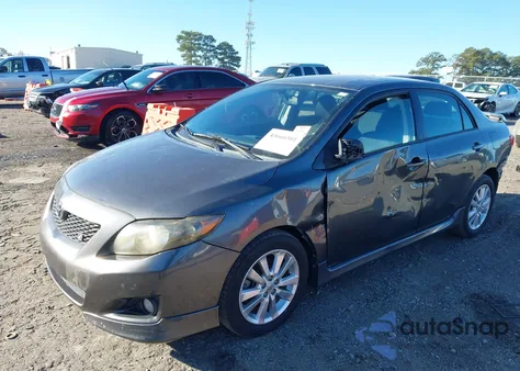 2010 Toyota Corolla S z USA, uszkodzony, nr VIN 2T1BU4EE8AC469174